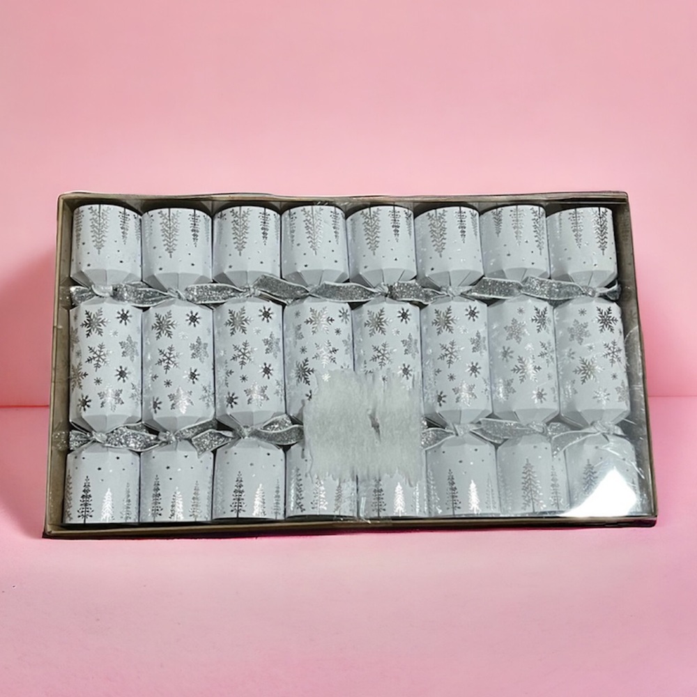 SEARS 8 surprise christmas crackers white winter snowflakes BNIB